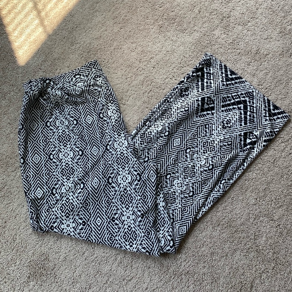 Studio Works XL Black and White Dress Pants
